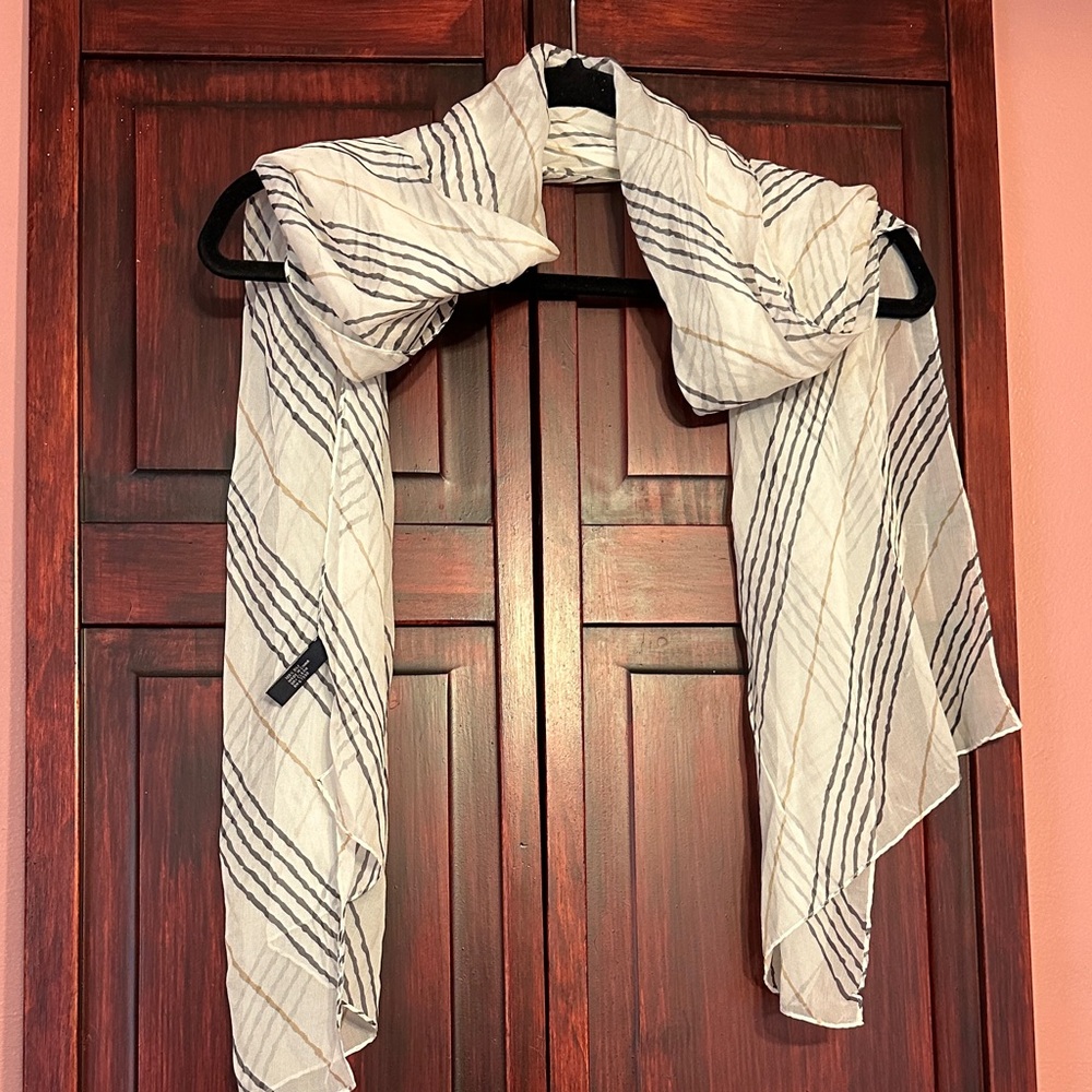 Anne Klein Ivory and Charcoal Striped Wrap